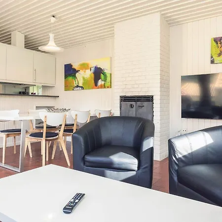 Charming 6-person Vacation In Middelfart