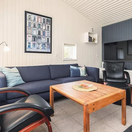 Charming 6-person Vacation In Middelfart