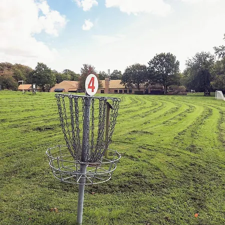 Vakantiehuis Charming 6-person Vacation In